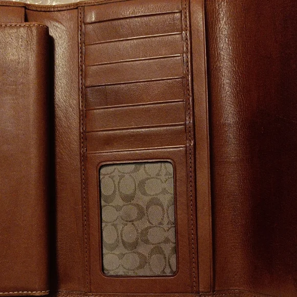 Coach Tan Leather Wallet - Picture 6 of 11